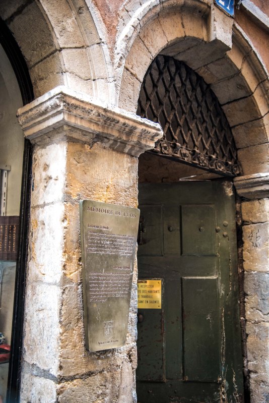 Lyon & Geneva 0060 - 20151025