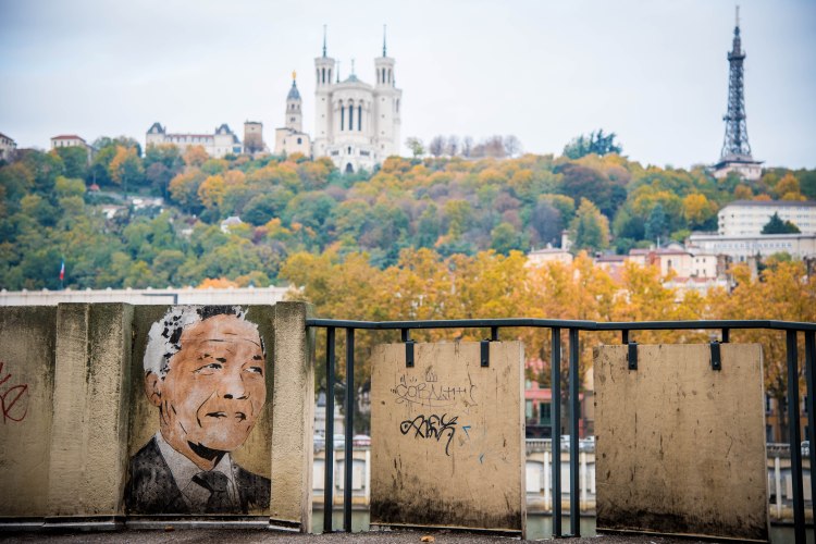 Lyon & Geneva 0134 - 20151025